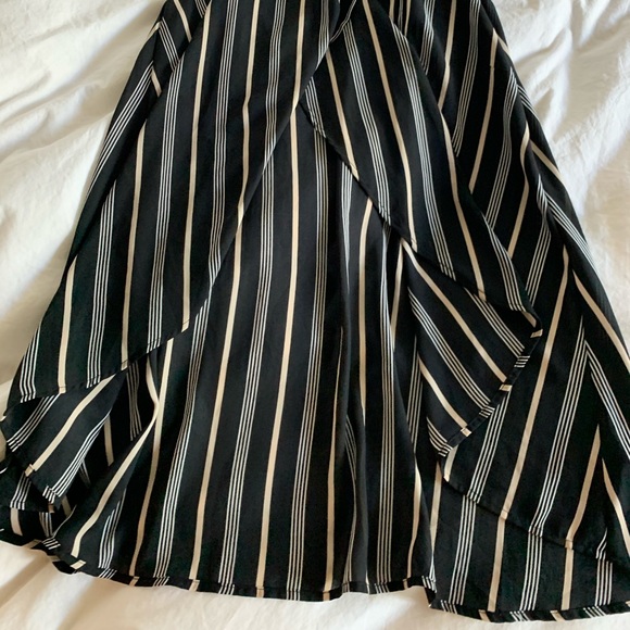 Socialite midi wrap dress - Picture 4 of 7